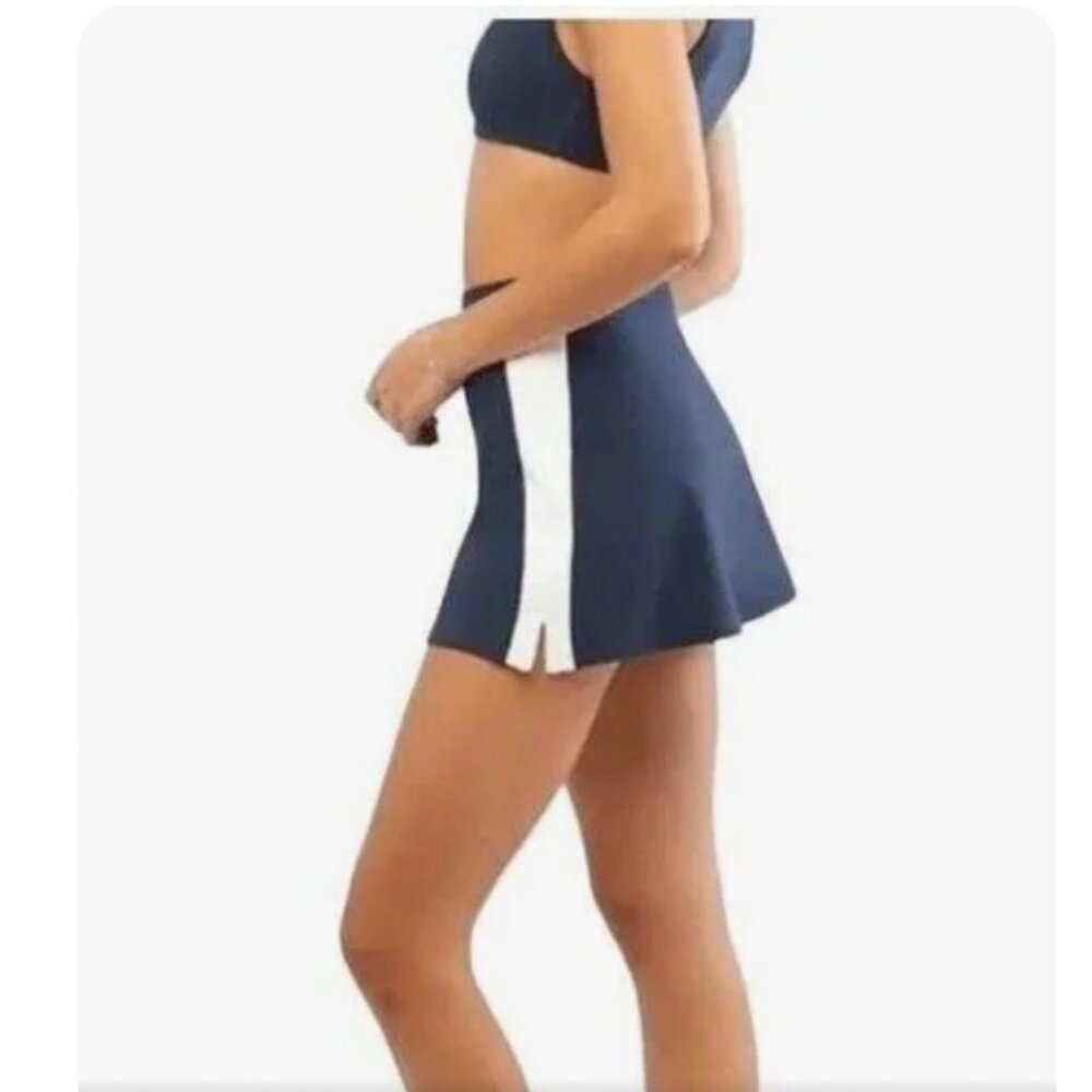 WeWoreWhat NWT Active Skort Tennis Skirt Sz XS Womens Blue and Optic White Revol - Picture 9 of 9